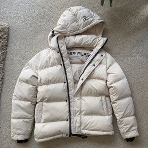 Aritzia Super Puff XXXS